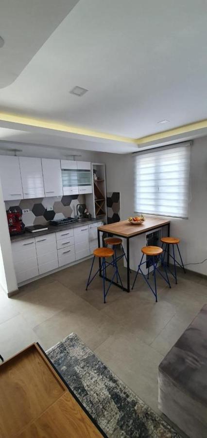 Sea Side Apartment Kotor Eksteriør bilde
